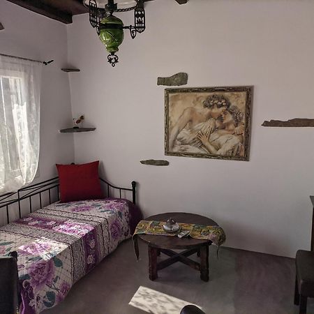Arnados Monte Kechros旅馆 外观 照片