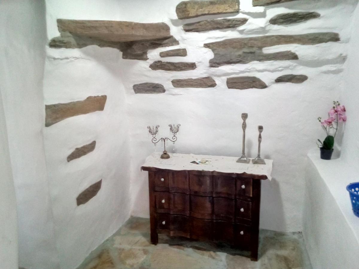 Arnados Monte Kechros旅馆 外观 照片