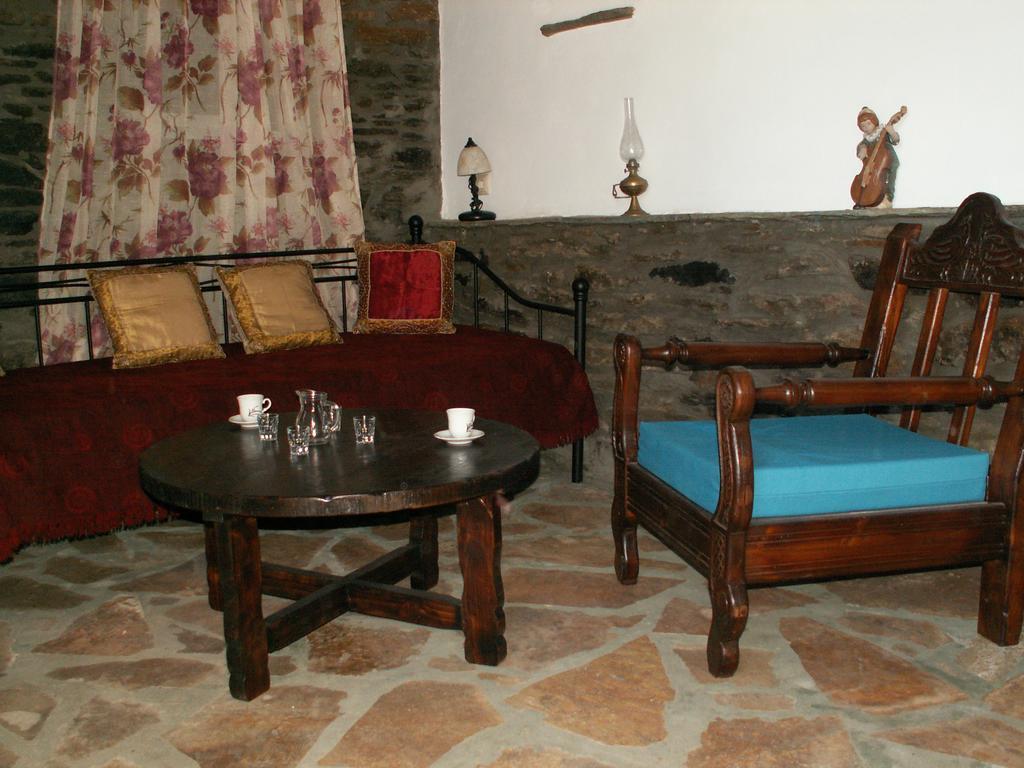 Arnados Monte Kechros旅馆 外观 照片